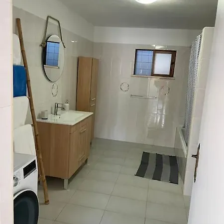 Ocean Breeze & Sea Salt Apartamento *